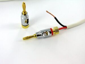 how to attach speaker wire to banana plugs